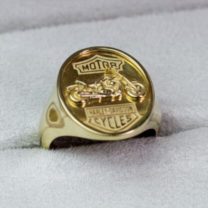 Anel Harley em Ouro 18k.